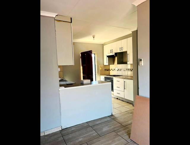 3 BEDROOM PROPERTY TO RENT IN COSMO CITY